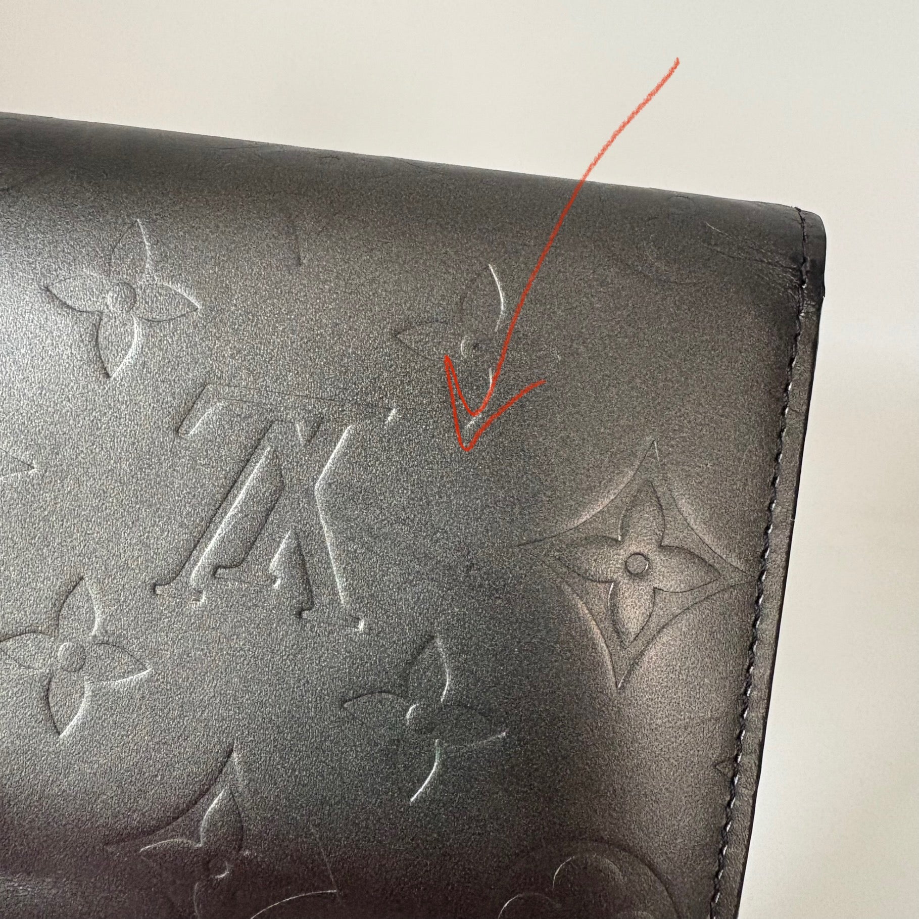 Louis Vuitton Matte Monogram Sarah Wallet Gray