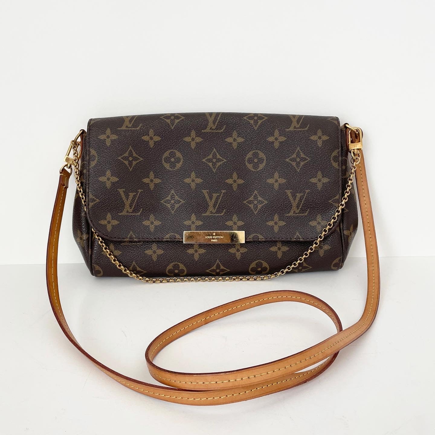 Louis Vuitton, Bags, Authentic Louis Vuitton Monogram e Shoulder Cross  Body Bag